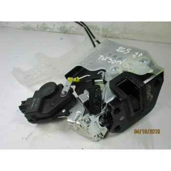 CHIUSURA SERRATURA PORTA POSTERIORE DESTRA Hyundai Tucson 2009 2.0 2WD 814202E000