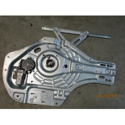 MECCANISMO ALZA VETRO ANTERIORE SINISTRO Hyundai Tucson 2009 2.0 2WD 824052E000