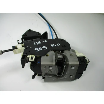 DOOR LOCK REAR RIGHT Mercedes-Benz C-Klasse 2008 220D W204 aut. A2047300435
