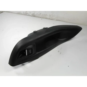 STIKALO STEKLA Ford Focus 2014 1.6 TDCI