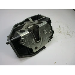 ZAKLEP SP LEVA BMW 1 2005 116 I ZAKLEP SP LEVA BMW 1 2005 116 I