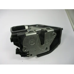 ZAKLEP SPREDAJ DESNA BMW 5 2005 530D AUT. 7154628 ZAKLEP SPREDAJ DESNA BMW 5 2005 530D AUT. 7154628