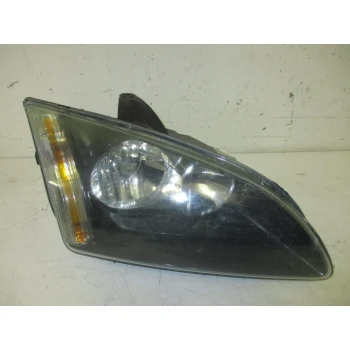 HEADLIGHT RIGHT Ford Focus 2006 2.0