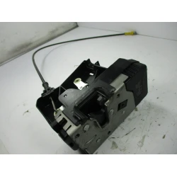 ZAKLEP  SPREDAJ DESNA Renault TRAFIC 2012 2.0 DCI 8200042171