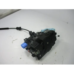 ZAKLEP  ZADAJ DESNA Škoda Octavia 2009 1.9TDI COMBI 7C0839016D