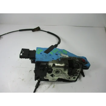 ZAKLEP  ZADAJ DESNA Peugeot 207 2008 BREAK 1.6 HDI
