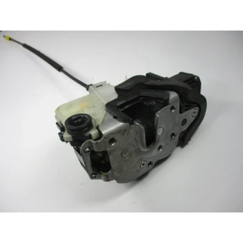 ZAKLEP  ZADAJ DESNA Opel Astra 2014 1.3DTE 13579566