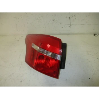 STOP LUČ LEVA Ford Focus 2015 2.0 TDCI 110 M6 S 2033123