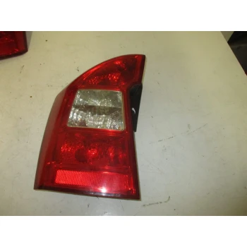 STOP LUČ LEVA Kia Carens 2008 2.0D 924011D011