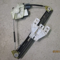 MEHANIZEM ŠIPE ZADAJ LEVA Seat Leon 2013 1.6TDI 5Q0959811A MEHANIZEM ŠIPE ZADAJ LEVA Seat Leon 2013 1.6TDI 5Q0959811A