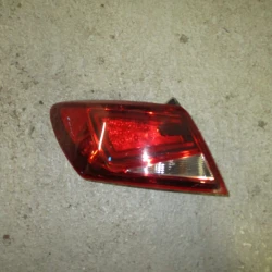 STOP LUČ LEVA Seat Leon 2013 1.6TDI 5F0945207C STOP LUČ LEVA Seat Leon 2013 1.6TDI 5F0945207C