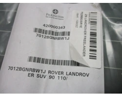 REAR WINDSCREEN Land Rover Defender   7012BGNRBW1J