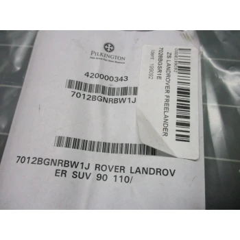 REAR WINDSCREEN Land Rover Defender   7012BGNRBW1J