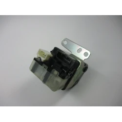 STEERING WHEEL LOCK Toyota Corolla Verso 2004 2.0D4D 626399-000
