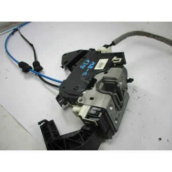 DOOR LOCK REAR LEFT Mercedes-Benz C-Klasse 2007 220 CDI W204 a2047300335