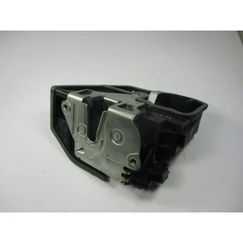 ZAKLEP  ZADAJ LEVA BMW 5 2004 520I 7036171