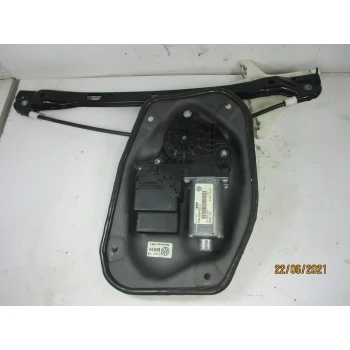 MEHANIZEM ŠIPE  ZADAJ DESNA Volkswagen Golf 2006 V. 1.6 1K0959704F