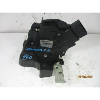 ZAKLEP  SPREDAJ DESNA Ford Mondeo 2009 2.0TDCI 8M2A-R21812-AA