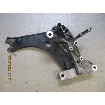 BRACCIO OSCILLANTE ANTERIORE SINISTRO Volkswagen Golf 2006 V. 1.9TDI