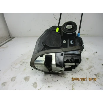 DOOR LOCK REAR RIGHT Toyota Auris 2011 1.6