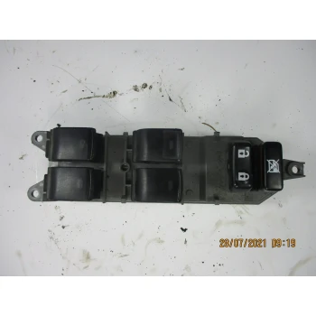 STIKALO STEKLA Toyota Auris 2011 1.6