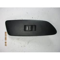 STIKALO STEKLA Toyota Auris 2011 1.6