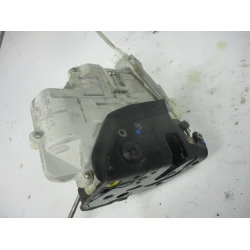 ZAKLEP  ZADAJ LEVA Audi A4, S4 2007 2.0TDI AVANT 8e0839015aa