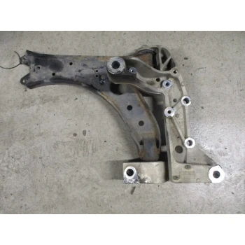 BRACCIO OSCILLANTE ANTERIORE SINISTRO Volkswagen Golf 2004 V. 1.4