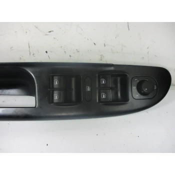 STIKALO STEKLA Volkswagen Passat 2008 2.0TDI VARIANT 1K4959857B