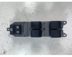 STIKALO STEKLA Toyota Auris 2013 1.6 192835