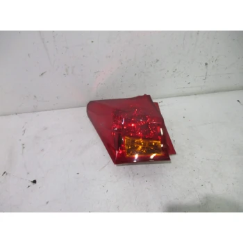 FARO POSTERIORE SINISTRO Toyota Auris 2013 1.6 8156102740
