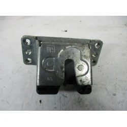 ZAKLEP PRTLJAŽNA VRAT Opel Meriva 2005 1.4 ZAKLEP PRTLJAŽNA VRAT Opel Meriva 2005 1.4