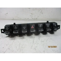 STIKALO ŠTIRIH SMERNIKOV Peugeot 3008 2010 1.6 HDI 96638425XT