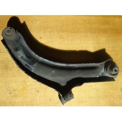 BRACCIO OSCILLANTE ANTERIORE SINISTRO Renault CLIO III 2007 1.2 16V