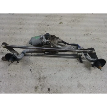 MEHANIZEM Z MOTORČKOM BRISALCEV Toyota Verso 2010 2.0D4D