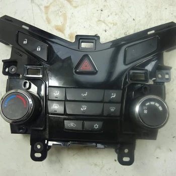 CENTRALINA COMANDO CLIMATIZZATORE Chevrolet Cruze 2010 1.6 16V 3839278 10200649