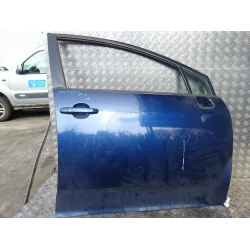DOOR FRONT RIGHT Toyota Corolla Verso 2004 2.0D4D