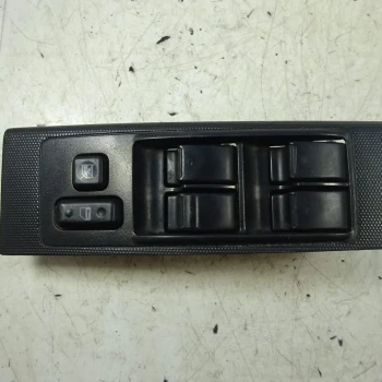 STIKALO STEKLA Toyota Corolla Verso 2007 2.2D4D 84820-0f030-00