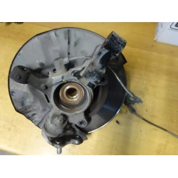 MOZZO SINISTRO ANTERIORE CON MONTANTE Toyota Corolla Verso 2004 2.0D4D