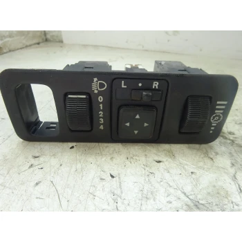 STIKALO OGLEDAL Mitsubishi Carisma 2004 1.6 mr740608