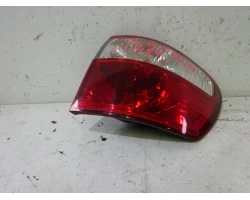 FARO POSTERIORE DESTRO Toyota Avensis Verso 2004 2.0D4D