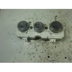 CENTRALINA COMANDO CLIMATIZZATORE Mazda Mazda6 2005 2.0D CENTRALINA COMANDO CLIMATIZZATORE Mazda Mazda6 2005 2.0D