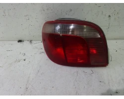 FARO POSTERIORE SINISTRO Toyota Yaris 1999 1.0