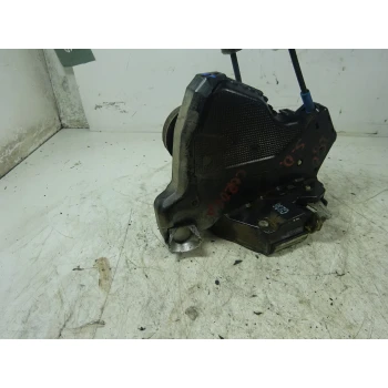 ZAKLEP  SPREDAJ DESNA Toyota Corolla Verso 2006 2.2D4D