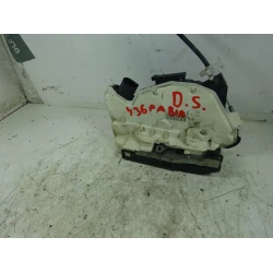 CHIUSURA SERRATURA PORTA ANTERIORE DESTRA Škoda Fabia 2012 1.2
