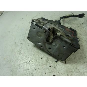 ZAKLEP  ZADAJ DESNA Opel Corsa 2008 1.4 16V
