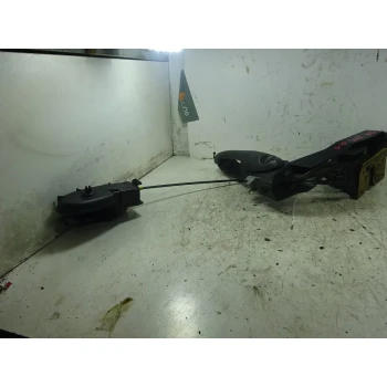 CHIUSURA SERRATURA PORTA ANTERIORE DESTRA Ford Focus 2002 1.8