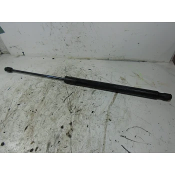 BOOT STRUT Mercedes-Benz B-Klasse 2006 B 180 CDI