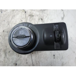STIKALO LUČI Opel Insignia 2010 CAR.2.0 DT 16V 13268707