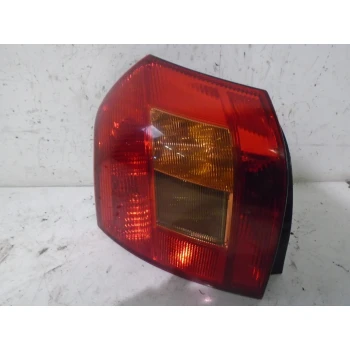 FARO POSTERIORE SINISTRO Toyota Corolla 2002 1.6
